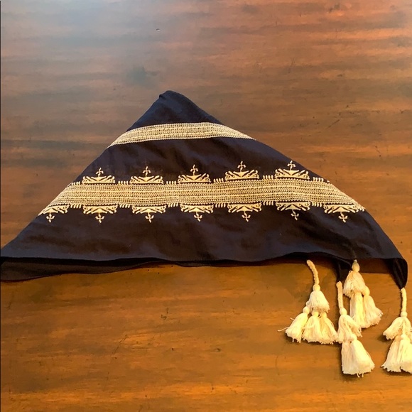 JCrew Lightweight Scarf - Picture 3 of 4